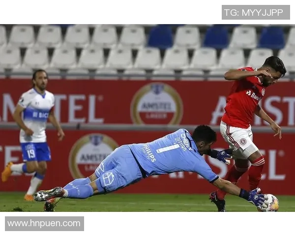 阿特拉斯与桑托斯的精彩对决揭示足球战术与团队合作的魅力